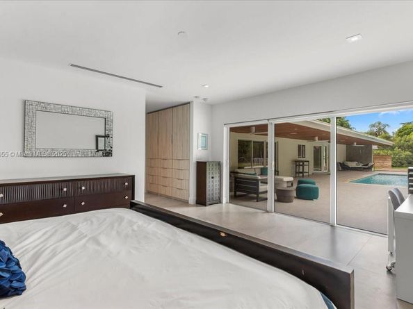 10105 SW 71st Ave, Pinecrest FL 33156