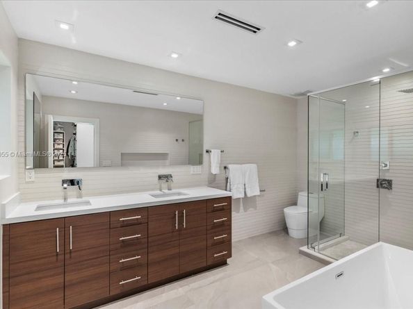 10105 SW 71st Ave, Pinecrest FL 33156