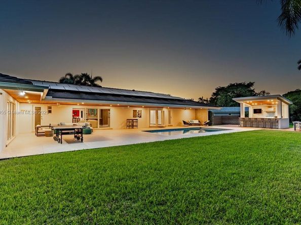 10105 SW 71st Ave, Pinecrest FL 33156