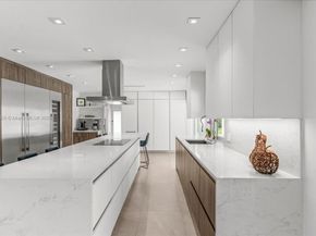 10105 SW 71st Ave, Pinecrest FL 33156