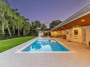 10105 SW 71st Ave, Pinecrest FL 33156