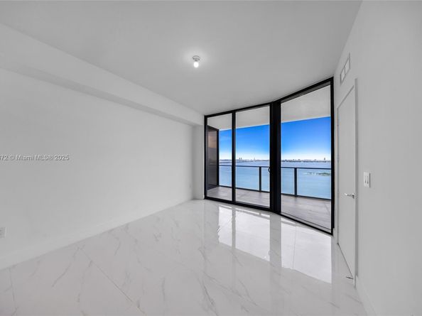 700 NE 24 Street 2306, Miami FL 33137