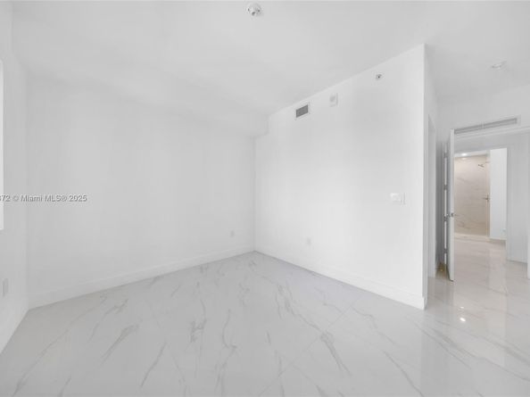 700 NE 24 Street 2306, Miami FL 33137