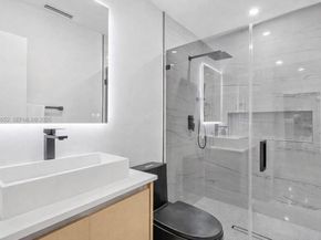 1560 Cleveland Rd, Miami Beach FL 33141