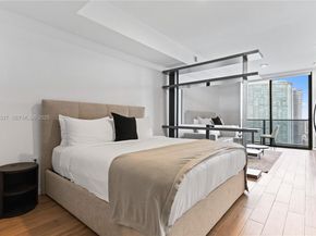 398 NE 5th St 3102, Miami FL 33132