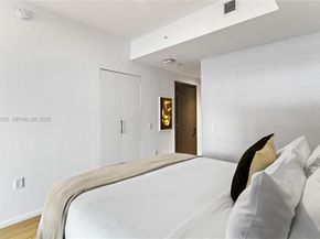 398 NE 5th St 3102, Miami FL 33132