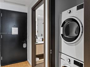 398 NE 5th St 3102, Miami FL 33132