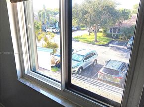 1532 Gabriel St, Hollywood FL 33020
