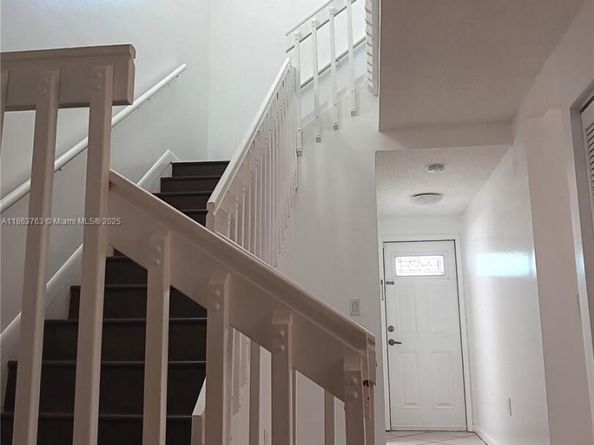 1532 Gabriel St, Hollywood FL 33020