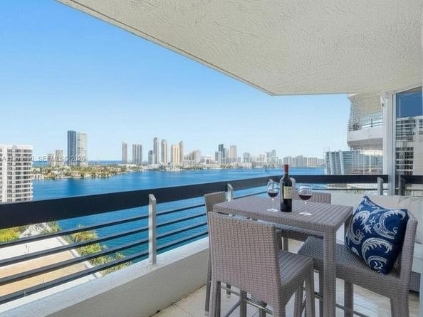 3530 Mystic Pointe Dr 1714, Aventura FL 33180
