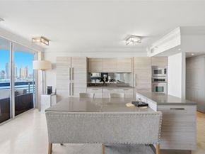 3530 Mystic Pointe Dr 1714, Aventura FL 33180