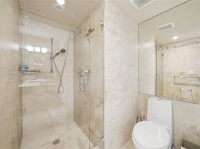 3530 Mystic Pointe Dr 1714, Aventura FL 33180