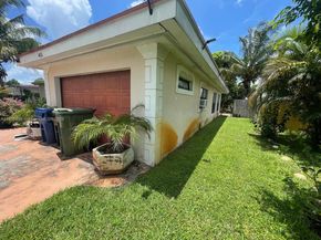 451 E Dayton Cir, Fort Lauderdale FL 33312