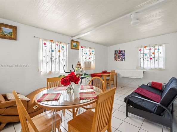 1430 NE 148 St, Miami FL 33161
