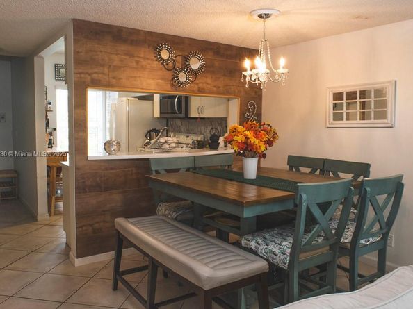 201 Mallory Ct 201, Weston FL 33326