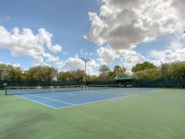 201 Mallory Ct 201, Weston FL 33326
