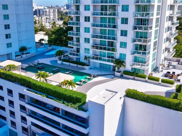 1861 NW S River Dr 1803, Miami FL 33125