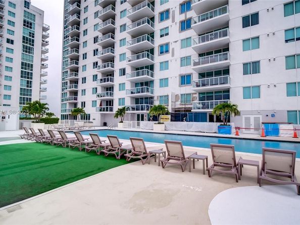 1861 NW S River Dr 1803, Miami FL 33125