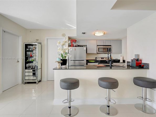 1861 NW S River Dr 1803, Miami FL 33125