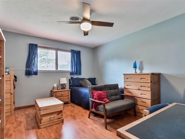 7901 SW 133rd St, Pinecrest FL 33156