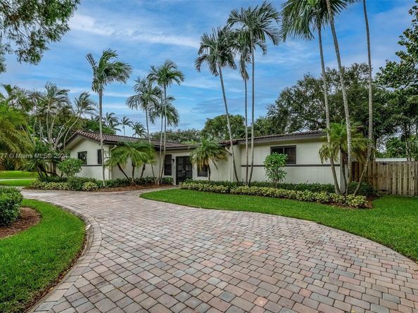 7901 SW 133rd St, Pinecrest FL 33156