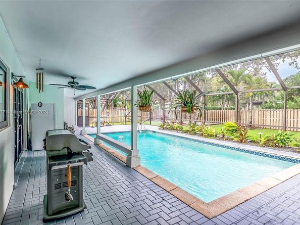 7901 SW 133rd St, Pinecrest FL 33156