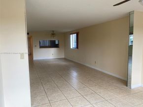 10324 E Clairmont Cir 101, Tamarac FL 33321
