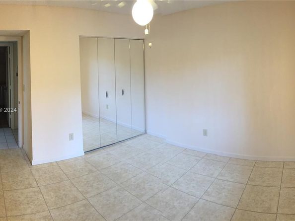 10324 E Clairmont Cir 101, Tamarac FL 33321