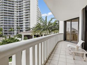 3000 Island Blvd 502, Aventura FL 33160