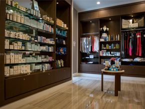 3000 Island Blvd 502, Aventura FL 33160