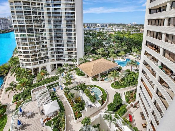3000 Island Blvd 502, Aventura FL 33160