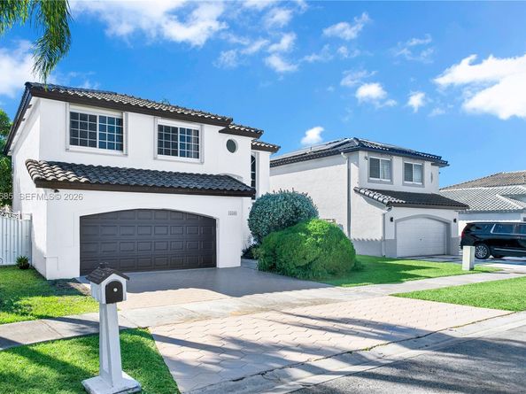15588 SW 95th St, Miami FL 33196