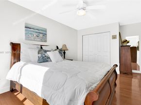 15588 SW 95th St, Miami FL 33196