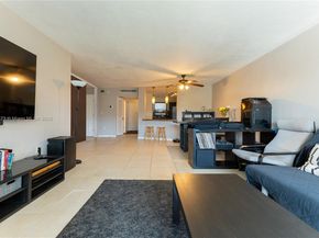 1680 NE 191st St 3072, Miami FL 33179