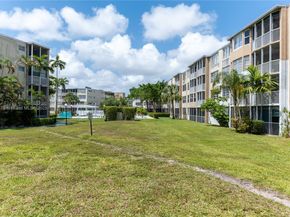 1680 NE 191st St 3072, Miami FL 33179