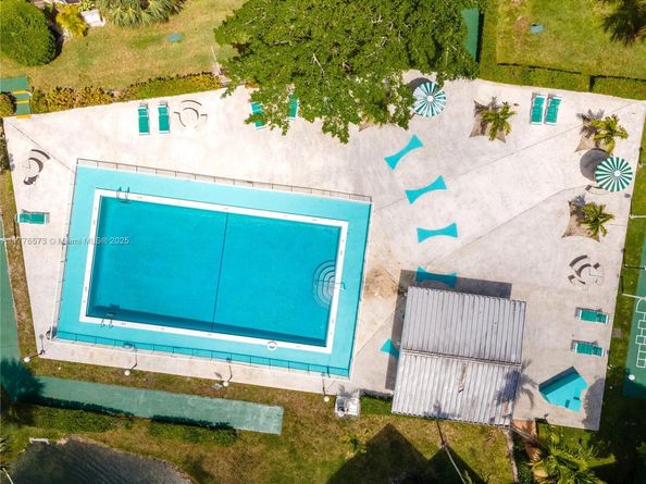 1680 NE 191st St 3072, Miami FL 33179
