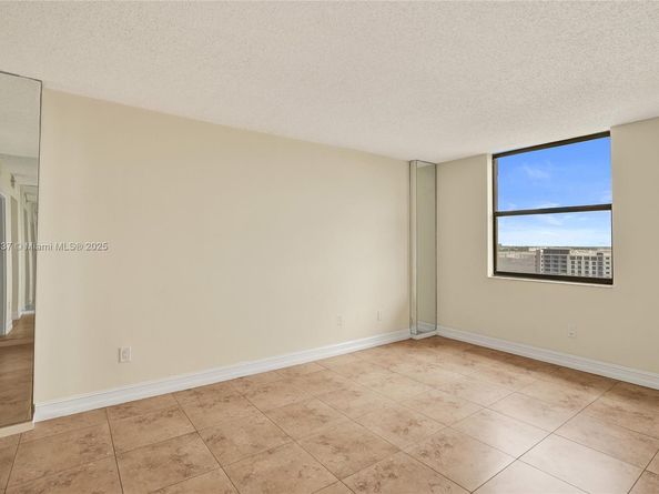 1470 NE 123rd St A1213, North Miami FL 33161