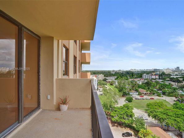 1470 NE 123rd St A1213, North Miami FL 33161