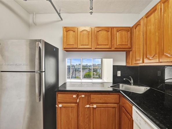1470 NE 123rd St A1213, North Miami FL 33161