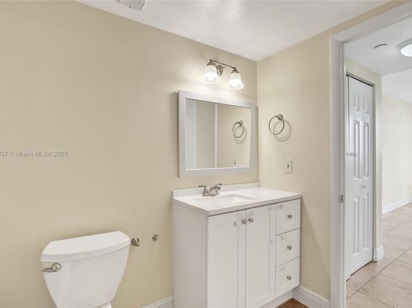 1470 NE 123rd St A1213, North Miami FL 33161