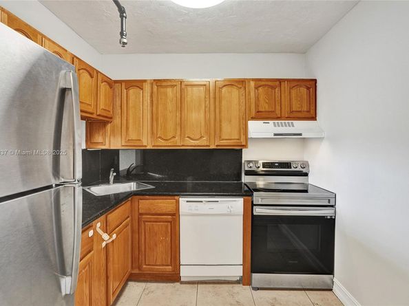 1470 NE 123rd St A1213, North Miami FL 33161