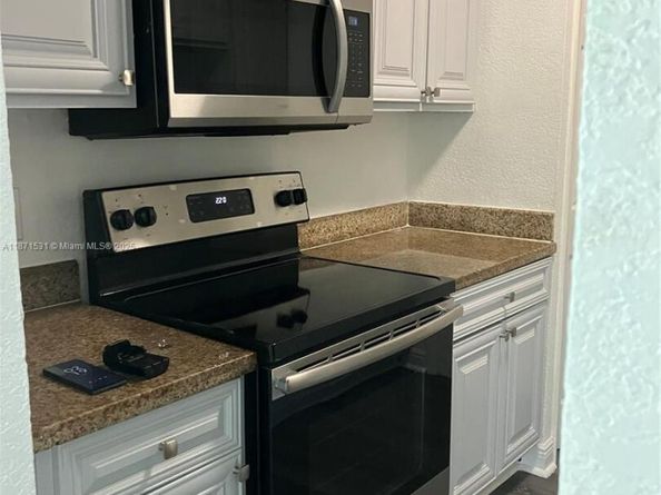 7256 SW 94th Pl A1, Miami FL 33173