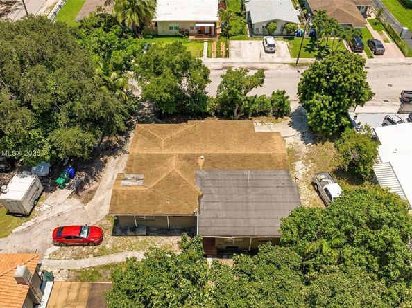 1919 NW 16th Ter, Miami FL 33125