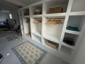 16761 SW 92nd Ave, Palmetto Bay FL 33157