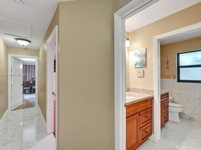 3187 Beechberry Cir, Davie FL 33328