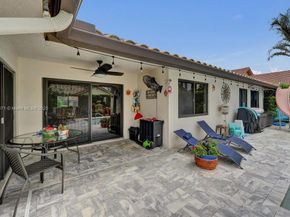 3187 Beechberry Cir, Davie FL 33328