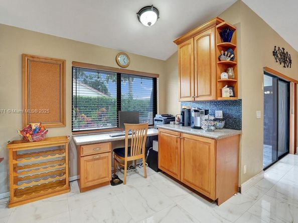 3187 Beechberry Cir, Davie FL 33328
