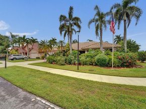 3187 Beechberry Cir, Davie FL 33328