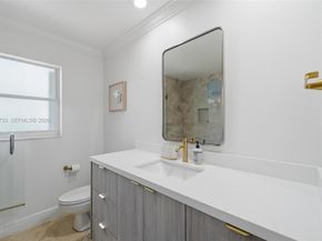 2562 Eagle Run Ln, Weston FL 33327