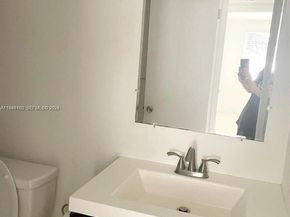 8821 Wiles Rd 101, Coral Springs FL 33067